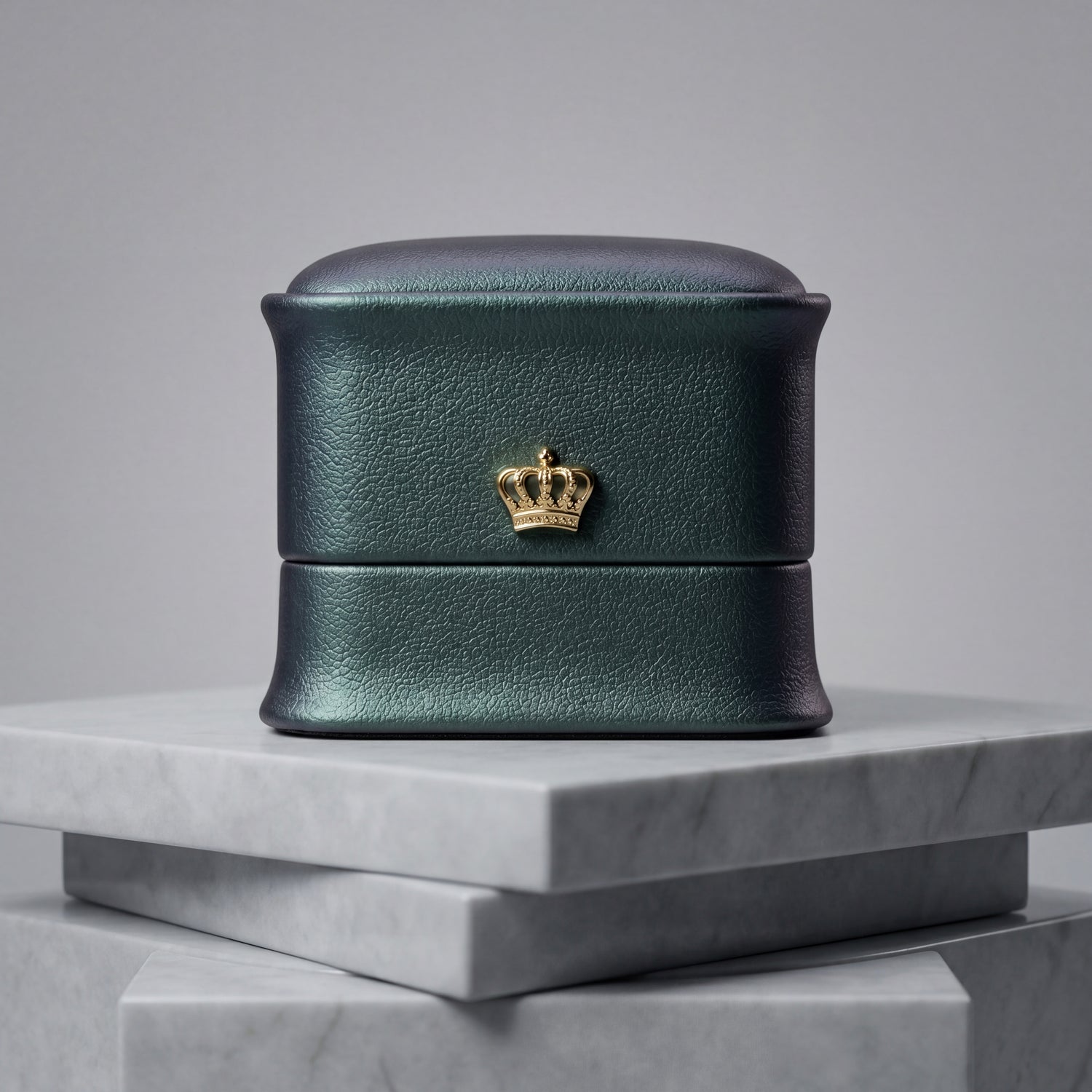 Forest Teal leather ring box closed front view with gold crown · Ormelya